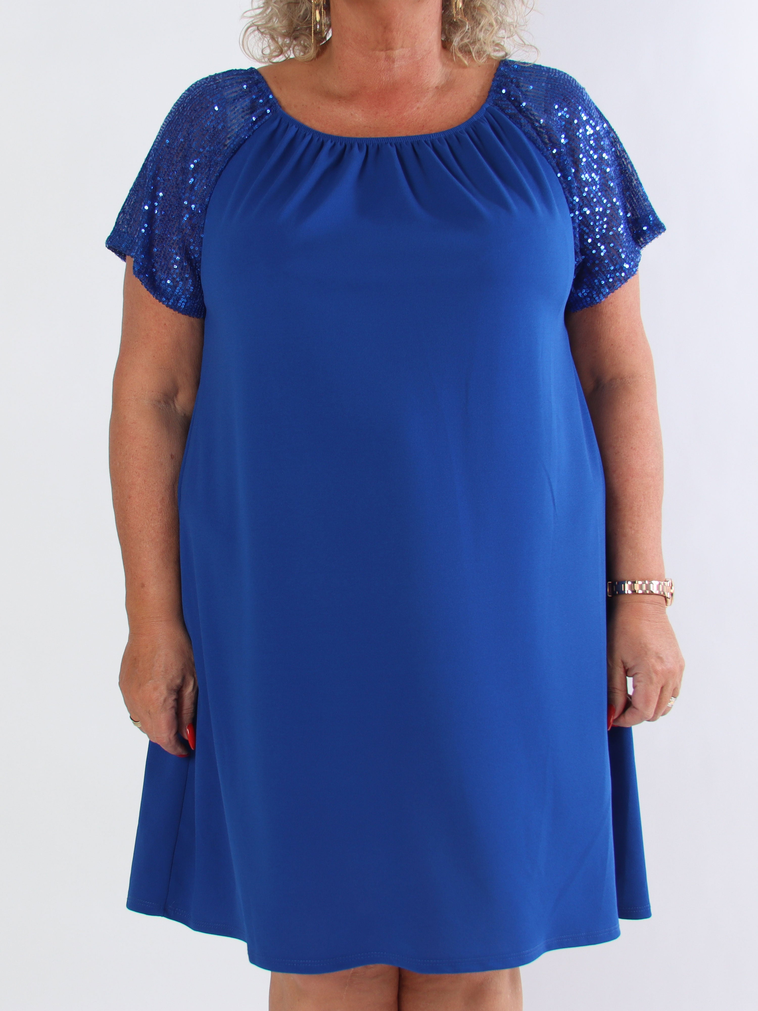 Kim - Sød elastisk plus size kjole med pailletærmer